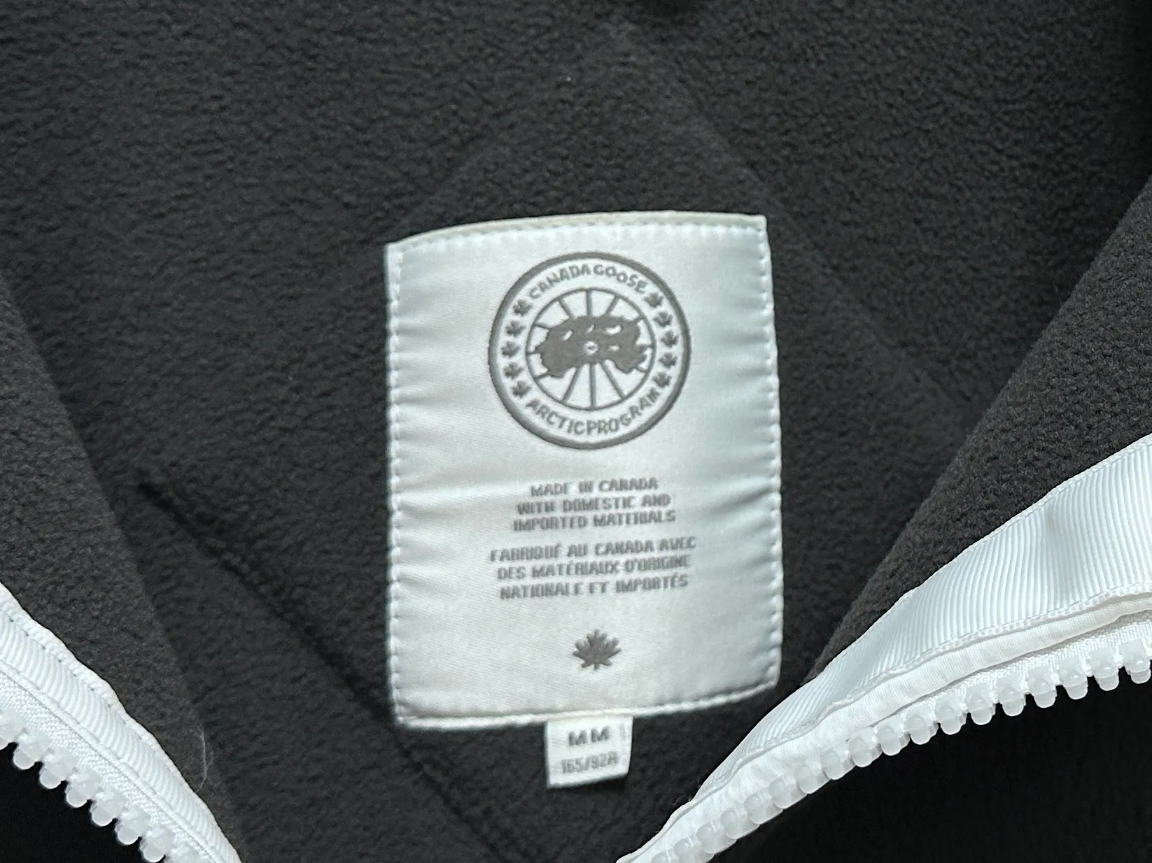 P600 [Canada Goose] Chilliwa 01 hooded wool fleece long-sleeved pilot #Canada Goose Chilliwa wool fleece pilot Canada goose Chilliwa Fce Bomber HUMANATURE, limited white label wool fleece. Light gray seems to be a color that is not available in every country. I like the white label. It is really high-end. Soft and comfortable, not heavy. Buyers who like it should hurry up😈 Size: S-XL